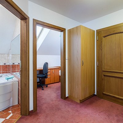 Apartmá Prezident hotelu Jelínkova vila - vstupní chodbička